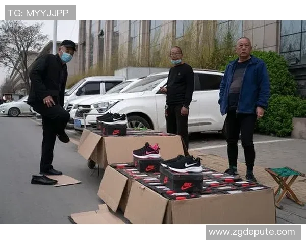 足球明星变身摊主街头摆地摊视频引发热议球迷纷纷点赞支持 足球明星变身摊主街头摆地摊视频引发热议球迷纷纷点赞支持