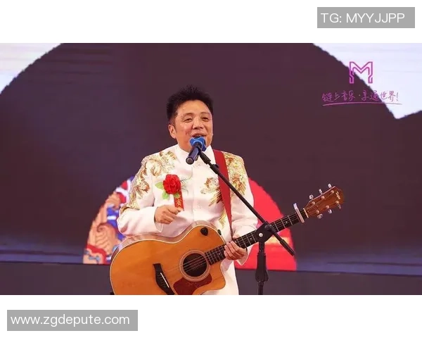 香港足球明星男歌手的音乐之路与运动生涯交织的精彩故事 香港足球明星男歌手的音乐之路与运动生涯交织的精彩故事